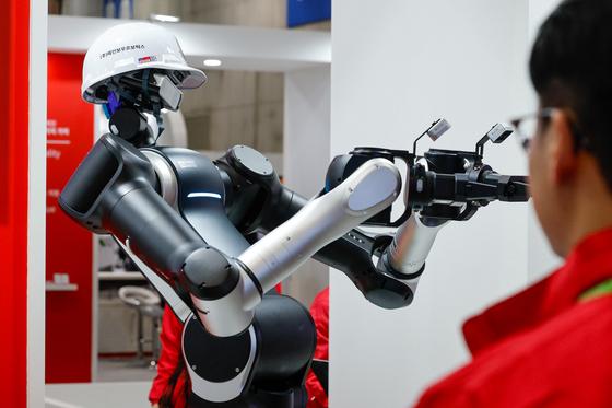 로봇주 동반 강세…레인보우로보틱스 10% 급등[핫종목]