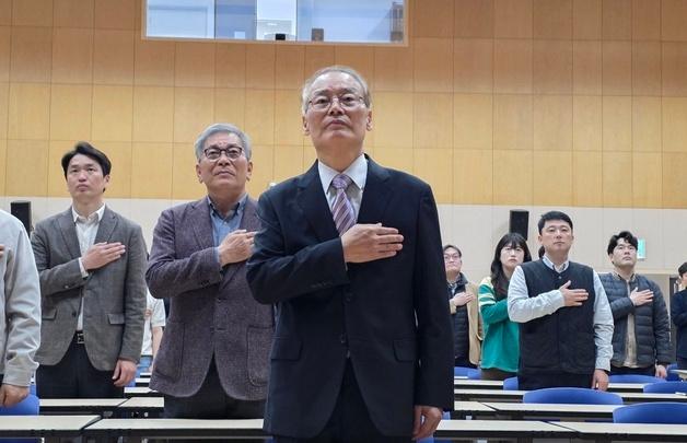 김희곤 독립기념관장 "기념관 세운 국민, 돌아오게 하겠다" 