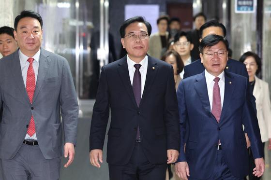 국힘 '원내대표 조기 선출론' 부상…與 상임위 독식 대응 차원