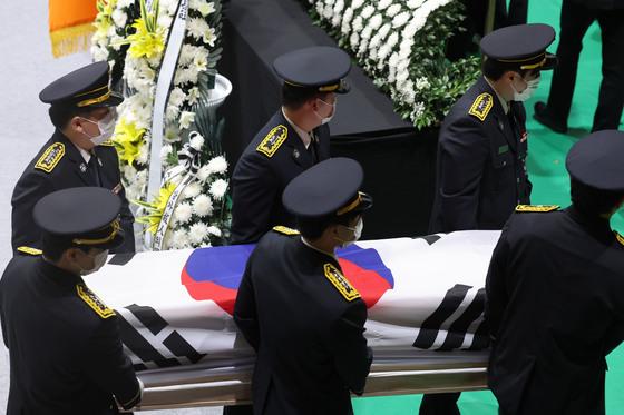 소방관 2명 순직 완도 화재…'실화 혐의' 중국인 노동자 묵묵부답