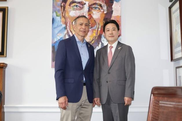 장동혁, 대럴 아이사 하원의원 면담…"한-미 협력 속 국익 우선"