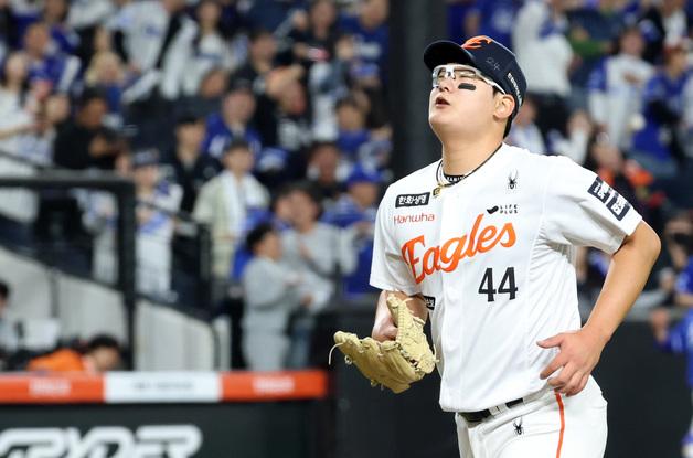 한화에 무슨 일? 한 경기서 총 18개 4사구 '볼넷 남발' 불명예