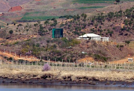'북한 웹사이트 자유로운 접속'에 싸늘한 여론…전문가 집단과 격차 크다