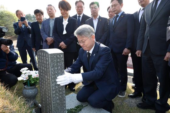 '與 전남광주시장 후보' 민형배 떠나는 광주 광산을 보선 치르나