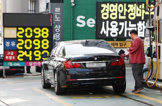 IMF 위기급 수입물가 쇼크…소비자물가 '2차 파고' 예고, S공포 엄습
