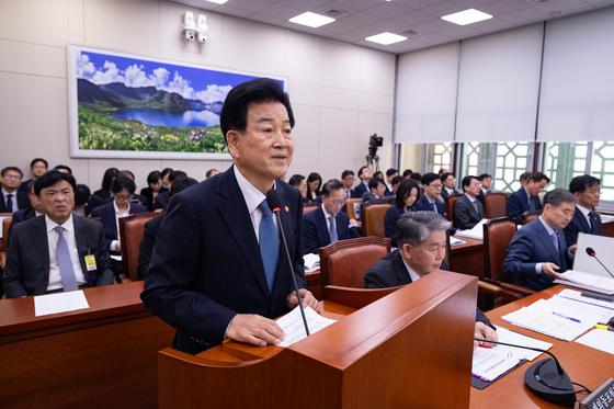 통일부 "'핵 없는 한반도' 목표로 핵·ICBM 개발 중단 위해 노력"