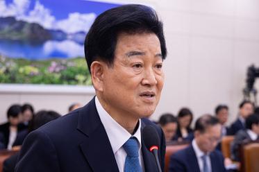 정동영 '北 구성 핵시설' 발언 논란…野 "경질" vs 與 "침소봉대"