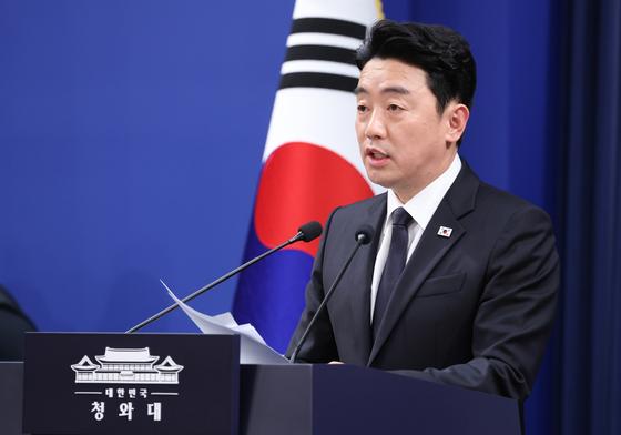 강훈식 "'호르무즈 해협 통항 국제연합' 국제회의 참석 검토"