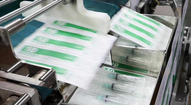 "주사기 없다" 여전히 난린데…12만개 창고 쌓아둔 업체 또 적발