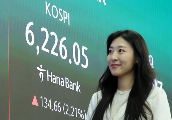 [뉴스1 PICK]코스피, 전쟁 이후 첫 6200선 회복