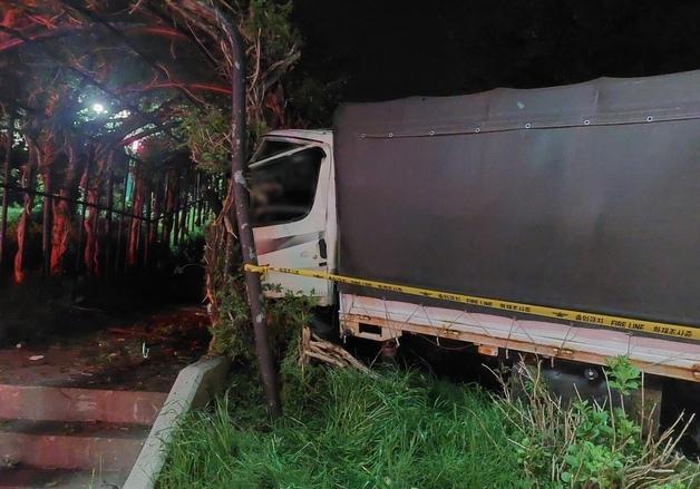 부산 사상구서 차량 4대 추돌 사고…운전자 4명 중·경상