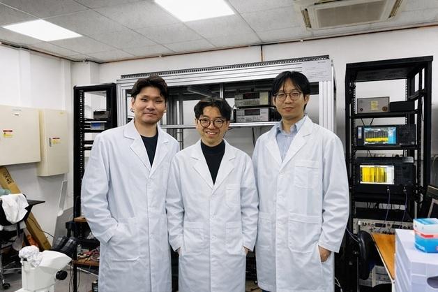 고사양 게임 걸림돌 스마트폰 '발열', 자석 미세 진동으로 잡는다