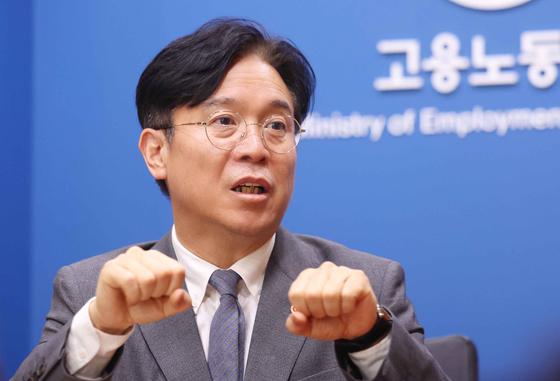 노동부 '비정상 정상화 TF' 가동…가짜 3.3·포괄임금 남용 손본다