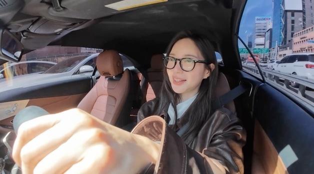 바쁘다 바빠…이엘리야, 배우·가수·대학원생 '쓰리잡' 일상 공개