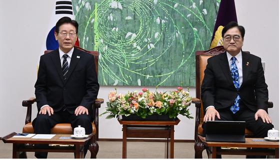 李대통령, 퇴임 우원식에 "진짜 민주주의 향한 길에 앞장서 주시길"