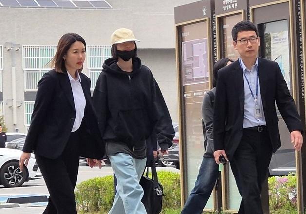 '나나 모녀 강도상해' 30대 남성, 오늘 2심 첫 공판