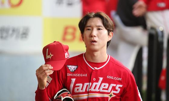 '개막 19경기 연속 안타' 박성한, 프로야구 새 기록 달성