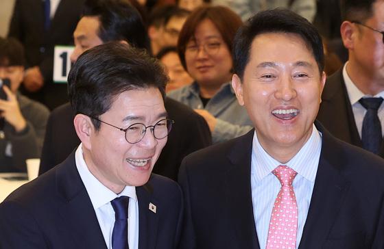 정원오 45.6% 오세훈 35.4%…서울시장 후보 확정 후 첫 여론조사