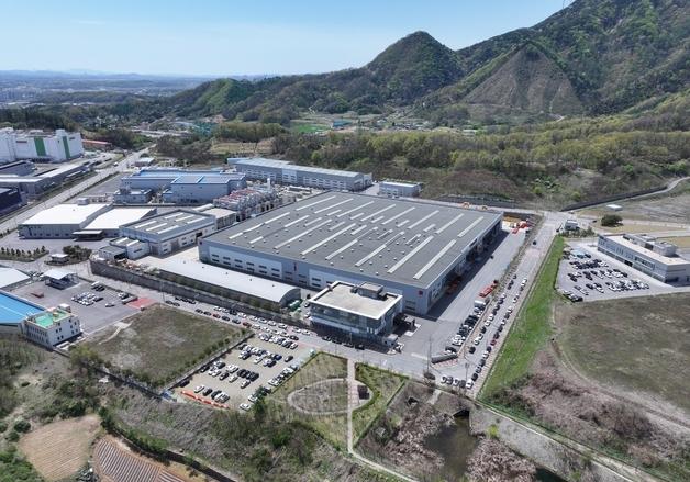 멈추지 않는 전동차 생산라인…우진산전, 국내 수주 1위