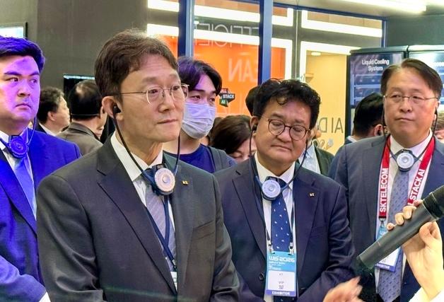 웨이브-티빙 '합병 열쇠' 쥔 KT, 박윤영 체제 입장 주목