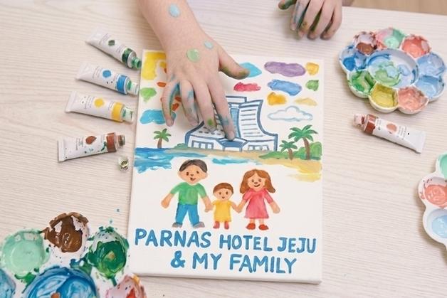 애들은 아~싸, 부모는 휴~ 쉴맛…우리가족 '호캉스' 어느 방 잡을까 