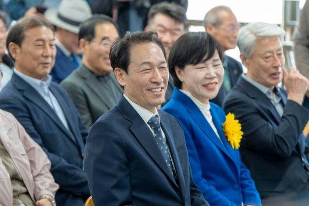 우상호 "삼척 대전환 함께 열겠다"…강원 남부권 지원사격