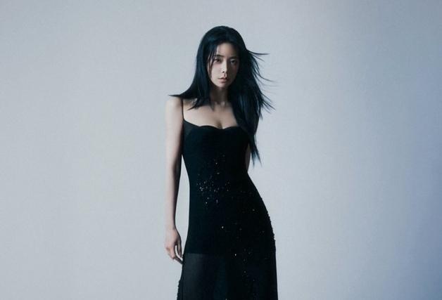 임지연, 블랙 드레스로 완성한 '고혹미'…압도적 아우라 [N샷]