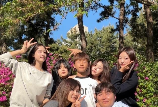 "너무 컸다 설수대" 이동국, 폭풍 성장한 자녀들 근황 '눈길' [N샷]