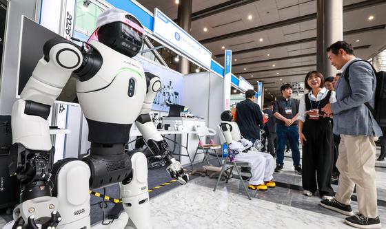 로봇으로 그려가는 제조산업의 미래