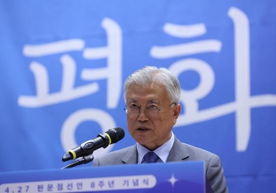 [뉴스1 PICK]문재인 전 대통령 국회 방문…'판문점선언' 8주년 기념식 참석