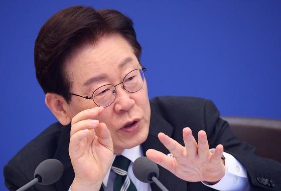 李대통령, '산불 카르텔' 점검 지시…"구조적 부정비리 방치"