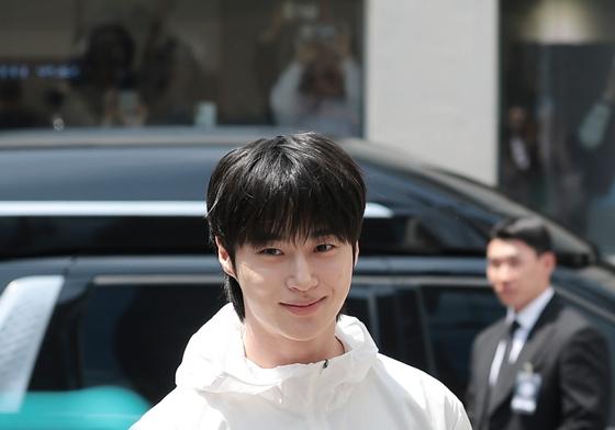 [뉴스1 ★]‘행복할 채비를 하세요’ 변우석, 성수동 접수한 21세기 이안대군
