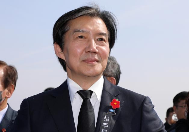 조국, 출마지 발표 임박…'정치적 운명' 가를 신중한 선택