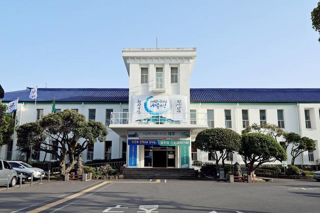 제주시청 30대 공무원 2억원 상당 도박 혐의…검찰 송치