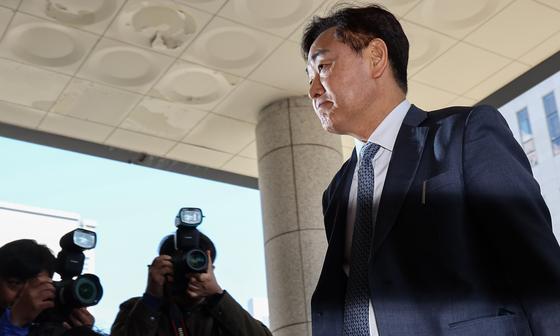 경찰, 김관영  지사 '현금 살포 영상 은폐 의혹' 최측근 소환 조사