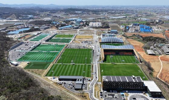'4000억원 투입' 코리아풋볼파크 공식 개관