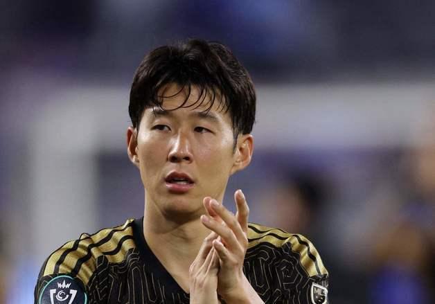 "월드컵에서 다시 만나자"…손흥민, 멕시코 선수에게 따뜻한 인사