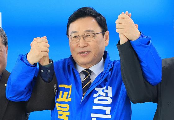 [출구조사] 정근식 39.0% vs 조전혁 21.2%…17.8%p 격차
