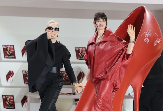 20년 만에 돌아온 '악마는 프라다를 입는다 2', D-5 예매율 20.2% 1위