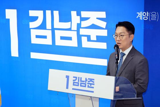 [격전지] "이재명의 입' 김남준 vs '초·중·고 토박이' 심왕섭…인천 계양을