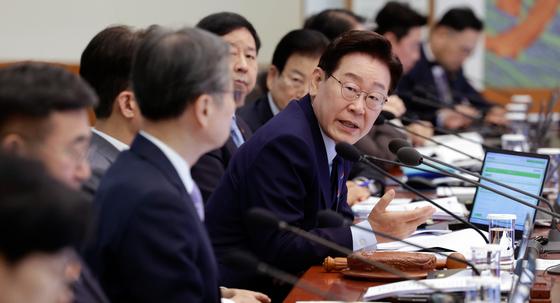 李대통령, 산업부 '대미투자' 독주 제동…"타부처 미리 협의하라"