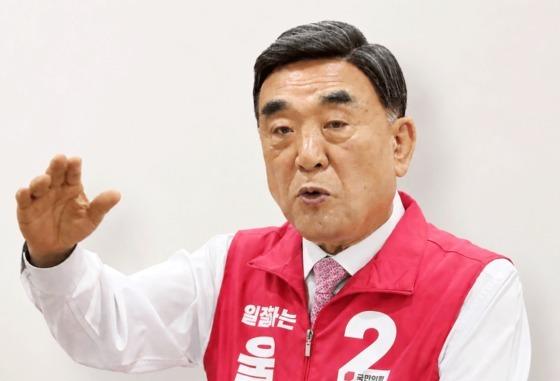 [인터뷰] 김두겸 울산시장 후보 "시작한 일 끝까지 책임…도시 발전 완성"