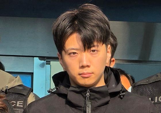장윤기, 피해 여고생 일면식 없다더니…휴대폰에 인지 정황