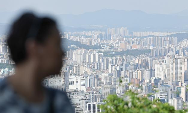 '노부모 부양·주소이전' 거짓서류 …특공 아파트 청약 11명 송치