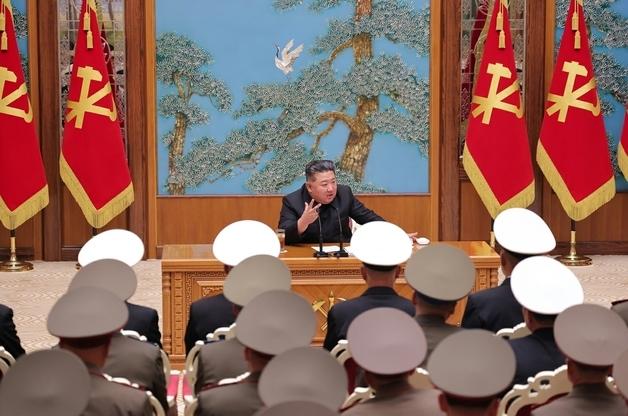 영토 새로 설정한 北, '국경부대'도 개편…전쟁 위협 높이고 '단절' 강화