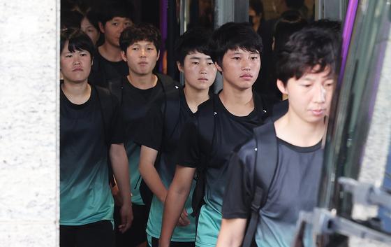 北 내고향, 방남 후 오늘 첫 기자회견…리유일 감독·김경영 선수 참석