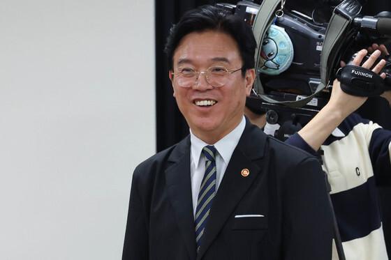 노사 신뢰 쌓은 노동장관, '깨진 판' 살렸다…구원투수로 등판해 협상 반전