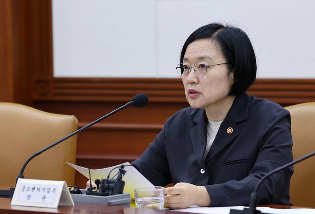 한성숙 "6만명 창업 도전, 단순한 숫자 아닌 미래 혁신 등불"(종합)