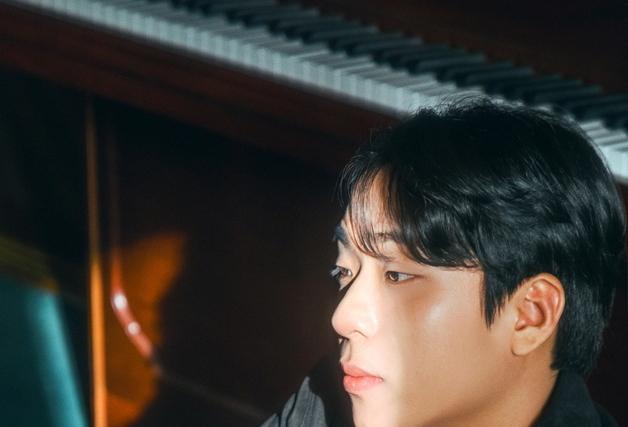 김레전드, 22일 신곡 '#안녕' 발매…이별 감성 가득 담았다