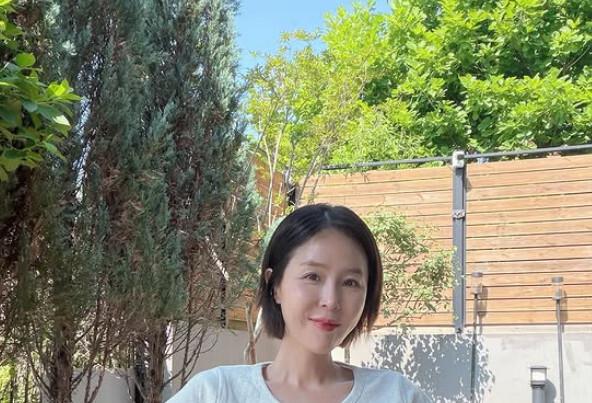 '문원♥' 신지, 단발·슬렌더 몸매로 물오른 미모 "날씨 좋다" [N샷]